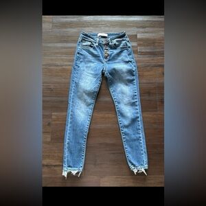 Women’s 26” Kancan Denim Skinny Jeans NWOT